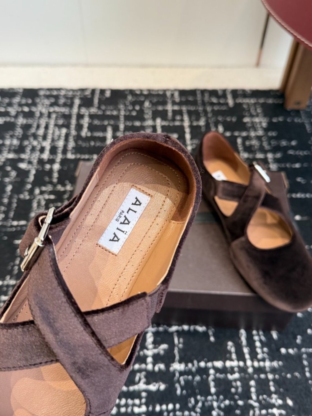 ALAÏA Mary Jane Flats - Picture 7 of 8